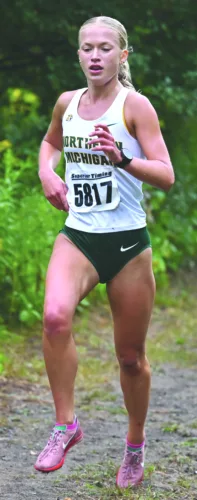 DeBruyn leads tightly packed Wildcats at Phoenix Open cross country